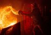 Wildfire forces thousands to flee their homes in California | US News