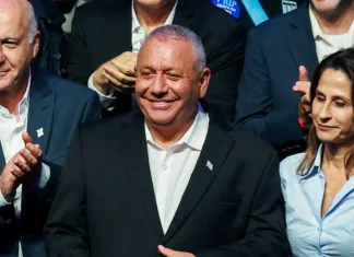 Netanyahu rival Eisenkot holds final rally before Israeli election | Benjamin Netanyahu