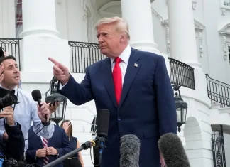 Trump calls for new president in Ukraine | Donald Trump